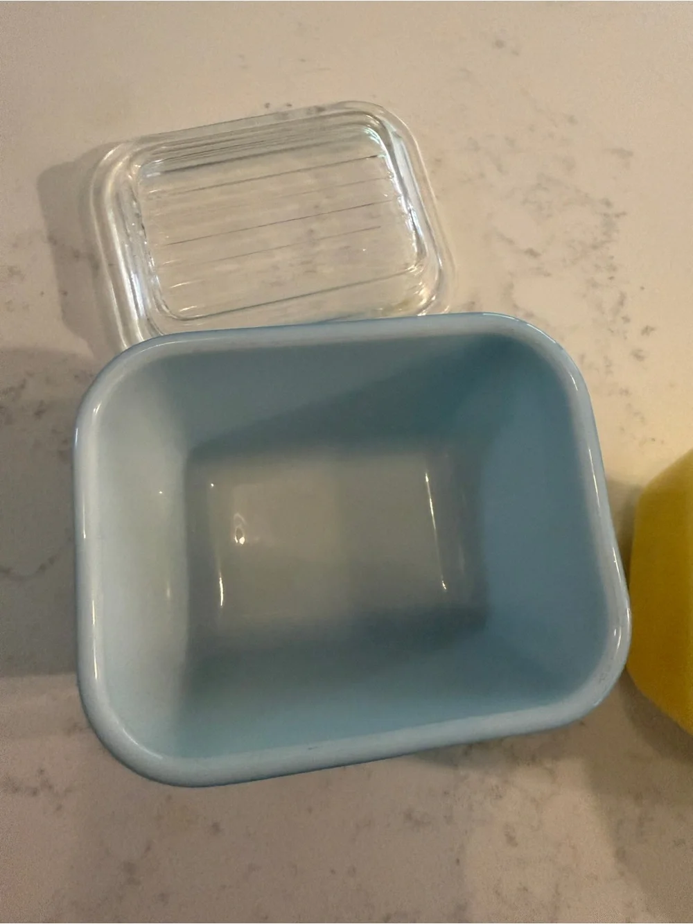 Vintage Pyrex Refrigerator Dishes w/ Lids 💛🩵